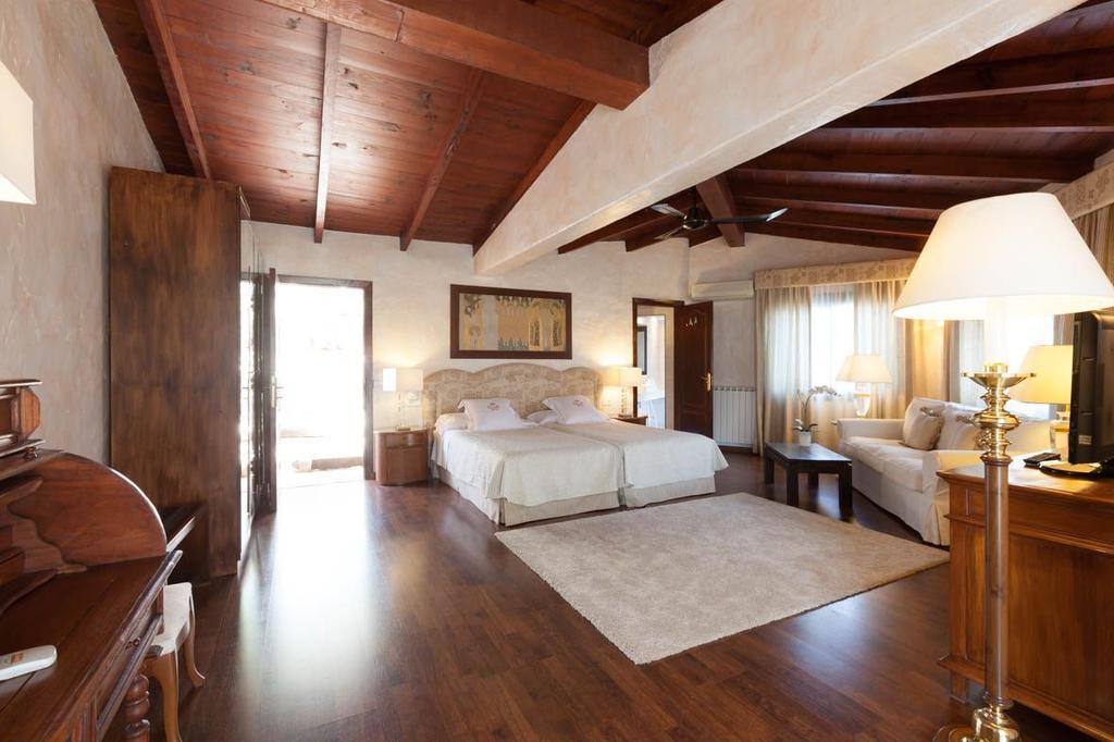 Hotel Rural Cas Pla (Adults Only) Sant Miquel de Balansat Zimmer foto